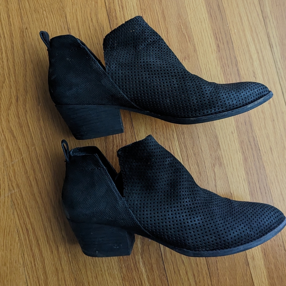 Dolce Vita Booties